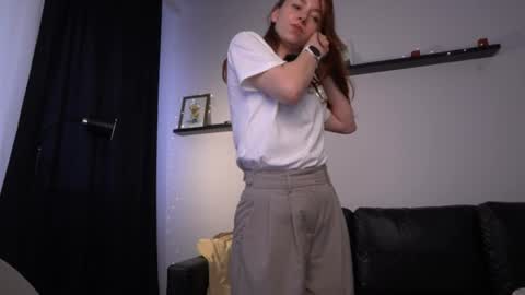 Amelia   online show from June 14, 2026, 3:58 pm