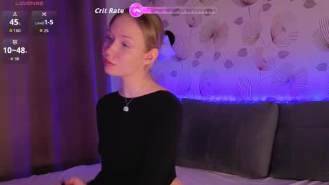 Snapshot of ameliamurrr chatting on November 28, 2025, 9:45 am Emmy online show from November 28, 2025, 9:45 am