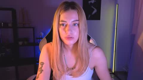 ameliarosaline online show from July 3, 2026, 3:24 am