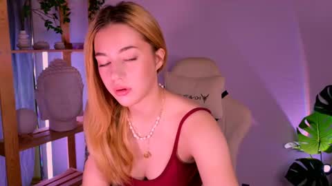 ameliarosaline online show from July 13, 2026, 3:42 am