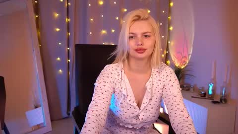  Amelia  online show from February 20, 2026, 4:09 am