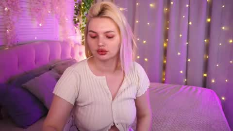 Snapshot of ameliawells chatting on May 7, 2026, 3:56 am Amelia online show from May 7, 2026, 3:56 am