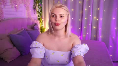 Snapshot of ameliawells chatting on May 14, 2026, 4:08 am Amelia online show from May 14, 2026, 4:08 am