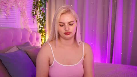 Snapshot of ameliawells chatting on May 15, 2026, 4:41 am Amelia online show from May 15, 2026, 4:41 am
