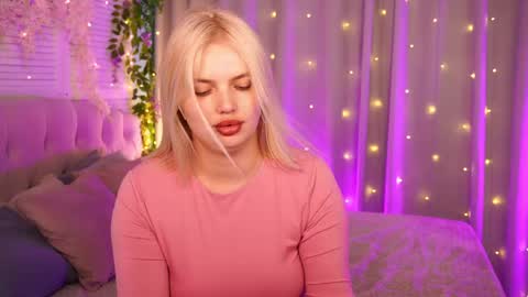Snapshot of ameliawells chatting on May 16, 2026, 5:04 am Amelia online show from May 16, 2026, 5:04 am