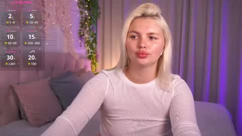 Snapshot of ameliawells chatting on July 9, 2026, 5:44 am Amelia online show from July 9, 2026, 5:44 am