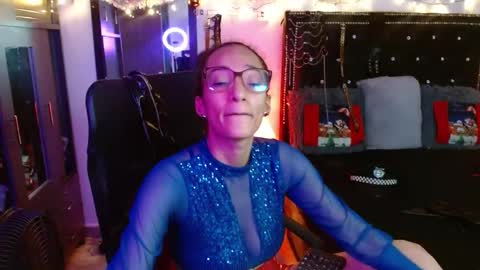 Snapshot of amelie__martinez chatting on December 18, 2025, 10:38 pm amelie__martinez online show from December 18, 2025, 10:38 pm