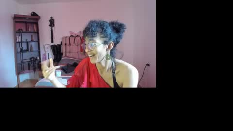 Snapshot of amelie__martinez chatting on July 24, 2026, 3:21 pm amelie__martinez online show from July 24, 2026, 3:21 pm