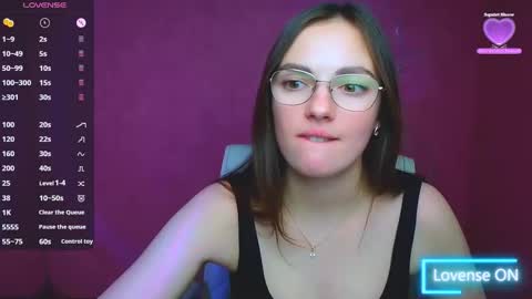 Amelie online show from December 16, 2024, 2:05 pm