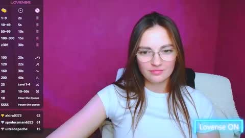 Amelie online show from December 25, 2024, 3:49 pm