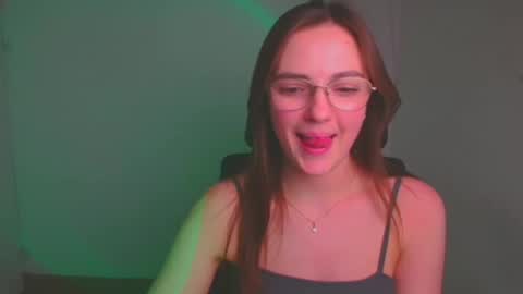 Amelie online show from February 9, 2025, 12:30 pm