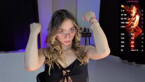 Snapshot of amelieaxie chatting on December 14, 2025, 3:12 am Isabella online show from December 14, 2025, 3:12 am