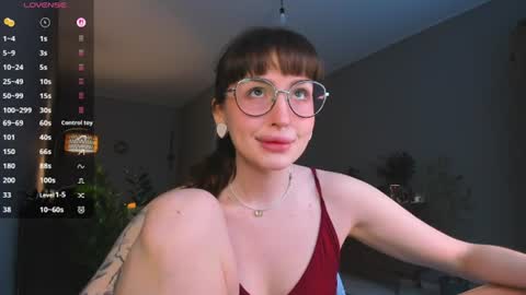 Snapshot of ameliefiry chatting on July 28, 2026, 7:26 am Amelie online show from July 28, 2026, 7:26 am