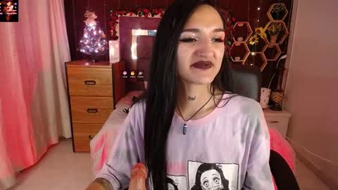 Snapshot of amelierouss chatting on December 17, 2024, 6:02 am AMELIEROUS .. see you tomorrow kisses online show from December 17, 2024, 6:02 am