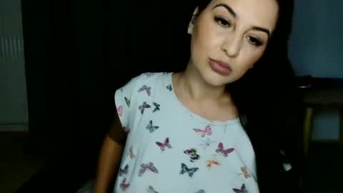 ameliesander online show from May 27, 2026, 12:07 am