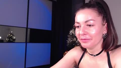 amelinamersi online show from January 14, 2026, 7:08 pm