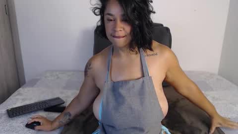 Amelia online show from November 4, 2025, 1:21 pm