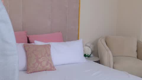 Snapshot of ameliroyse chatting on July 20, 2026, 5:15 pm AmeliRoyse online show from July 20, 2026, 5:15 pm