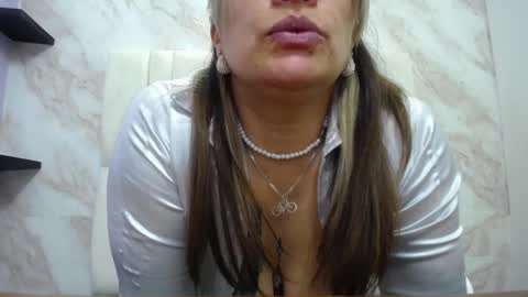 Amell Thomson online show from January 11, 2025, 5:18 pm