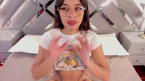 Snapshot of amelli_colette chatting on October 2, 2025, 1:07 pm amelli_colette online show from October 2, 2025, 1:07 pm