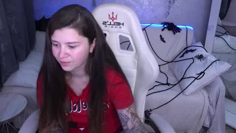 amellymillyy online show from October 29, 2025, 2:52 pm