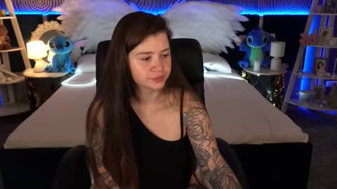 amellymillyy online show from November 12, 2025, 1:55 pm