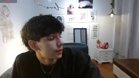 Snapshot of amethystshadow chatting on December 22, 2025, 12:57 pm amethystshadow online show from December 22, 2025, 12:57 pm