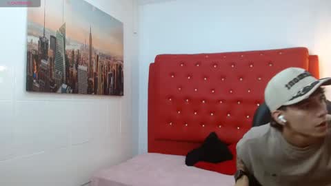 Snapshot of amethystshadow chatting on January 7, 2026, 8:00 pm amethystshadow online show from January 7, 2026, 8:00 pm