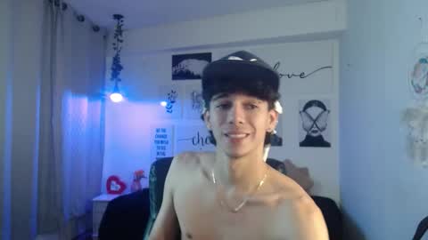 Snapshot of amethystshadow chatting on February 4, 2026, 11:38 am amethystshadow online show from February 4, 2026, 11:38 am