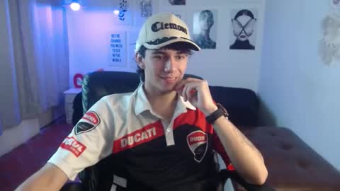 Snapshot of amethystshadow chatting on February 5, 2026, 7:29 pm amethystshadow online show from February 5, 2026, 7:29 pm