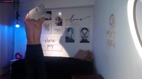 Snapshot of amethystshadow chatting on February 7, 2026, 8:12 pm amethystshadow online show from February 7, 2026, 8:12 pm