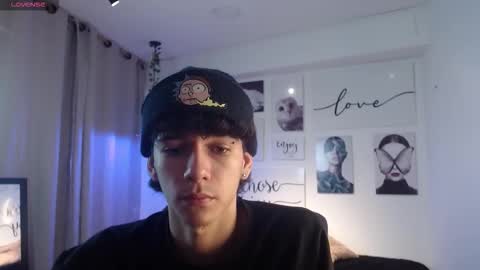 Snapshot of amethystshadow chatting on February 12, 2026, 7:53 pm amethystshadow online show from February 12, 2026, 7:53 pm