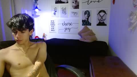 Snapshot of amethystshadow chatting on February 28, 2026, 3:46 pm amethystshadow online show from February 28, 2026, 3:46 pm