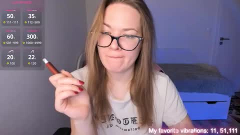 Snapshot of ami_amour_ chatting on January 12, 2026, 4:45 pm Hi-hi I am Kate welcome to my sexy room online show from January 12, 2026, 4:45 pm