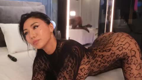 Ami online show from March 12, 2025, 2:01 pm