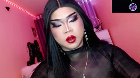 Queen Mireska online show from October 26, 2025, 3:40 pm