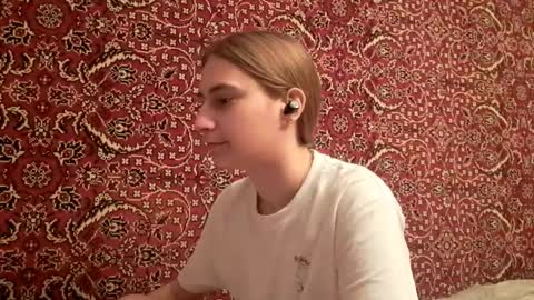 Snapshot of amiefetty chatting on September 19, 2025, 7:03 pm Iveta online show from September 19, 2025, 7:03 pm
