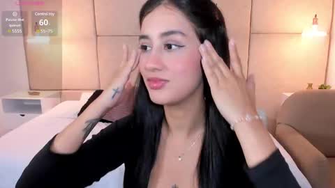 Snapshot of amiirra_ chatting on February 11, 2025, 8:20 pm Amira sweet online show from February 11, 2025, 8:20 pm