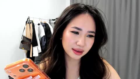 Snapshot of amina_artin chatting on February 26, 2026, 1:43 pm Amina online show from February 26, 2026, 1:43 pm