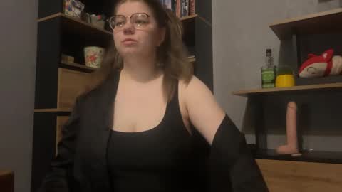 Snapshot of aminablooms chatting on March 5, 2026, 7:54 pm Ami online show from March 5, 2026, 7:54 pm