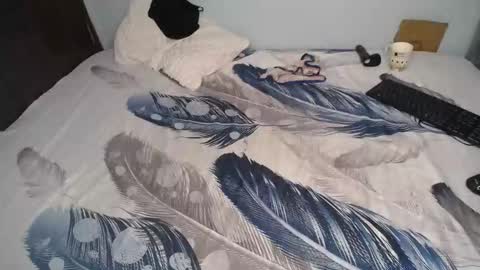 amira9120 online show from October 20, 2025, 4:35 am