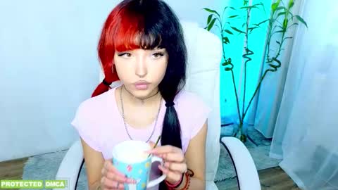 Snapshot of amiraaa__ chatting on March 3, 2026, 11:16 am online show from March 3, 2026, 11:16 am