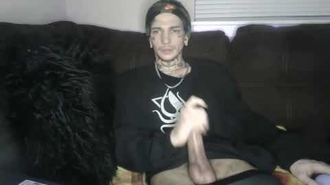 Snapshot of amiri_sweater chatting on February 25, 2025, 9:42 am amiri_sweater online show from February 25, 2025, 9:42 am