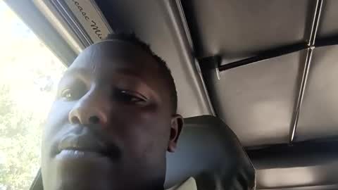 amiriake online show from November 16, 2025, 6:41 am