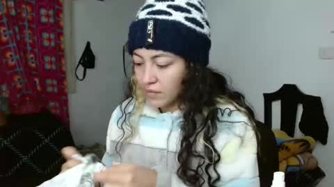 Snapshot of amitlu_ chatting on December 2, 2024, 10:50 am amitlu_ online show from December 2, 2024, 10:50 am