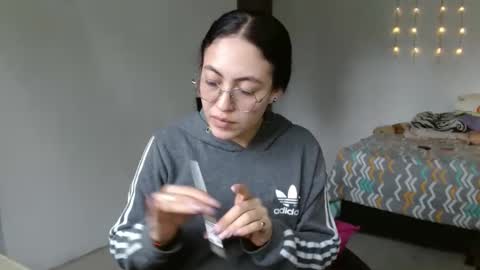 Snapshot of amitlu_ chatting on February 3, 2025, 7:31 pm amitlu_ online show from February 3, 2025, 7:31 pm