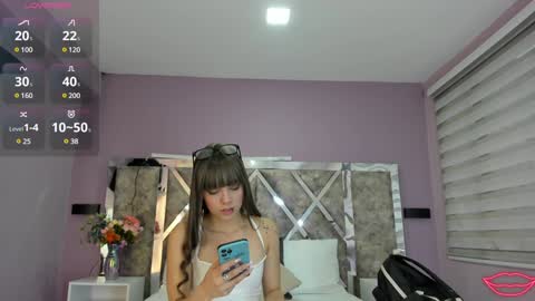 Snapshot of ammyjoness_ chatting on January 13, 2025, 6:16 pm Ammy Jones online show from January 13, 2025, 6:16 pm