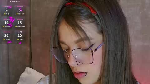 Snapshot of ammyjoness_ chatting on November 19, 2025, 12:43 am Ammy Jones online show from November 19, 2025, 12:43 am