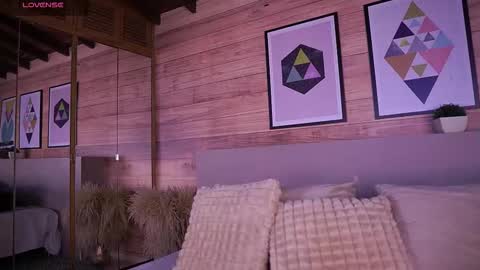 Snapshot of ammyscott1 chatting on December 3, 2025, 7:45 pm Ammy Scott online show from December 3, 2025, 7:45 pm