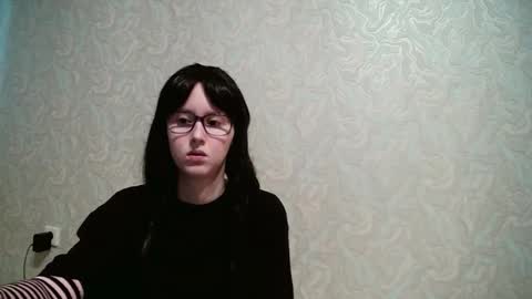 Amomira online show from October 8, 2025, 6:00 am